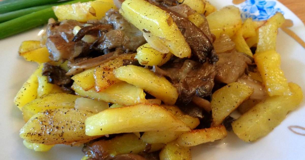Как вкусно приготовить жареную картошку с вешенками: простые рецепты, блюдо с хрустящей корочкой